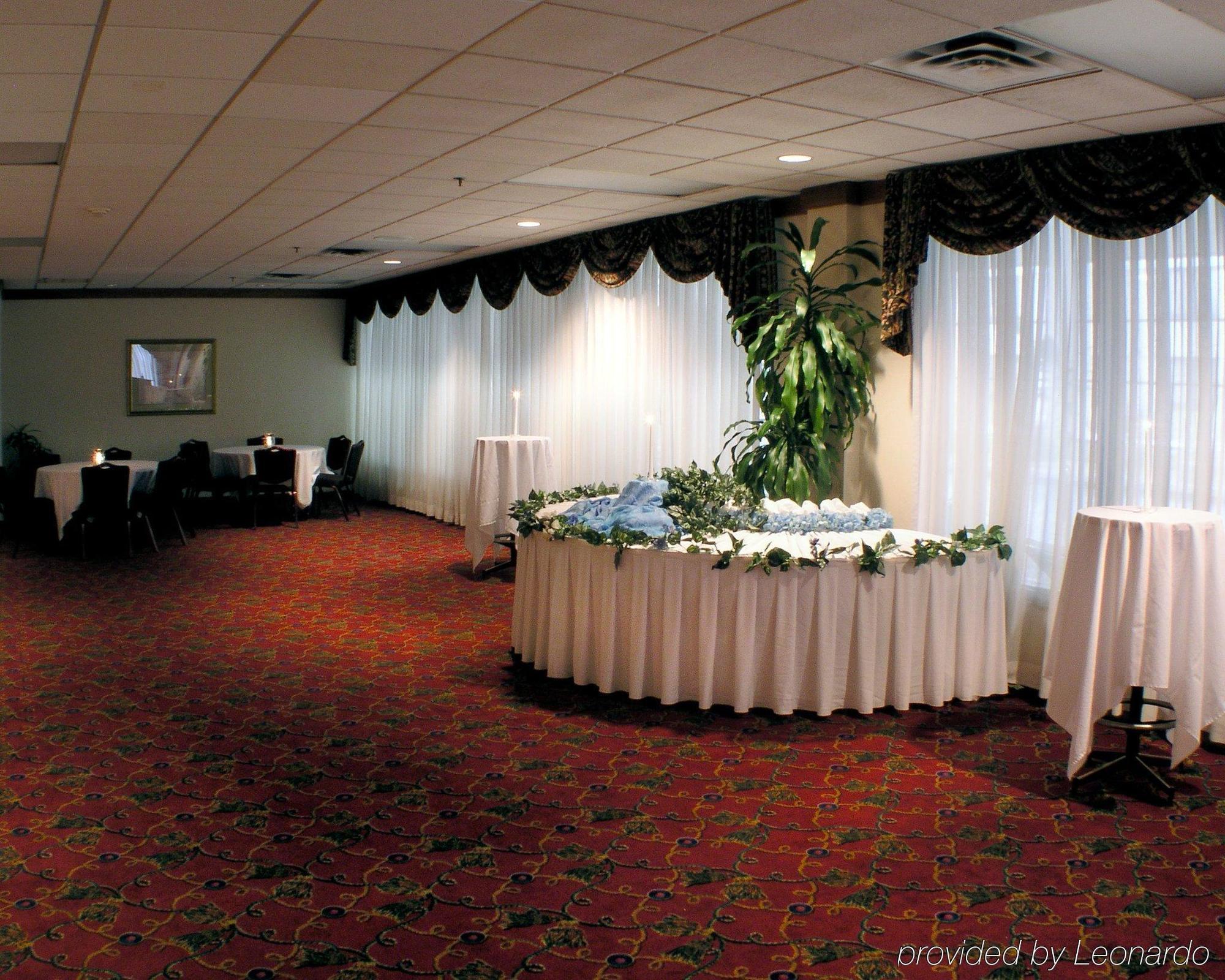 Holiday Inn Buffalo-Amherst Facilities photo